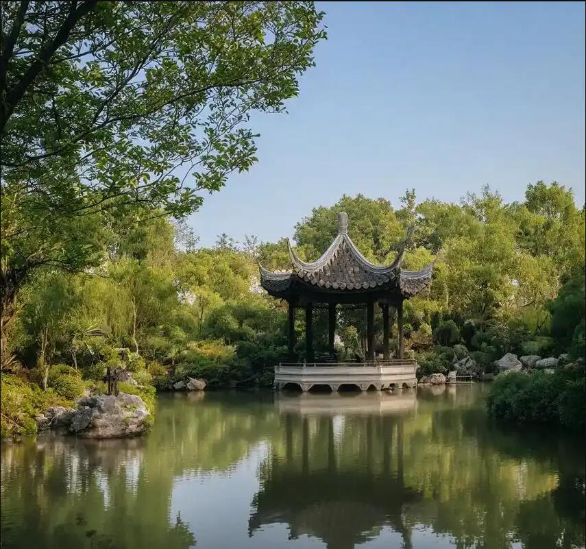 青海半雪土建有限公司